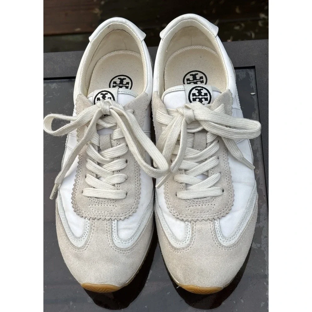 $238 Tory Burch  Hank White /Beige Sneakers Sz 7.5M